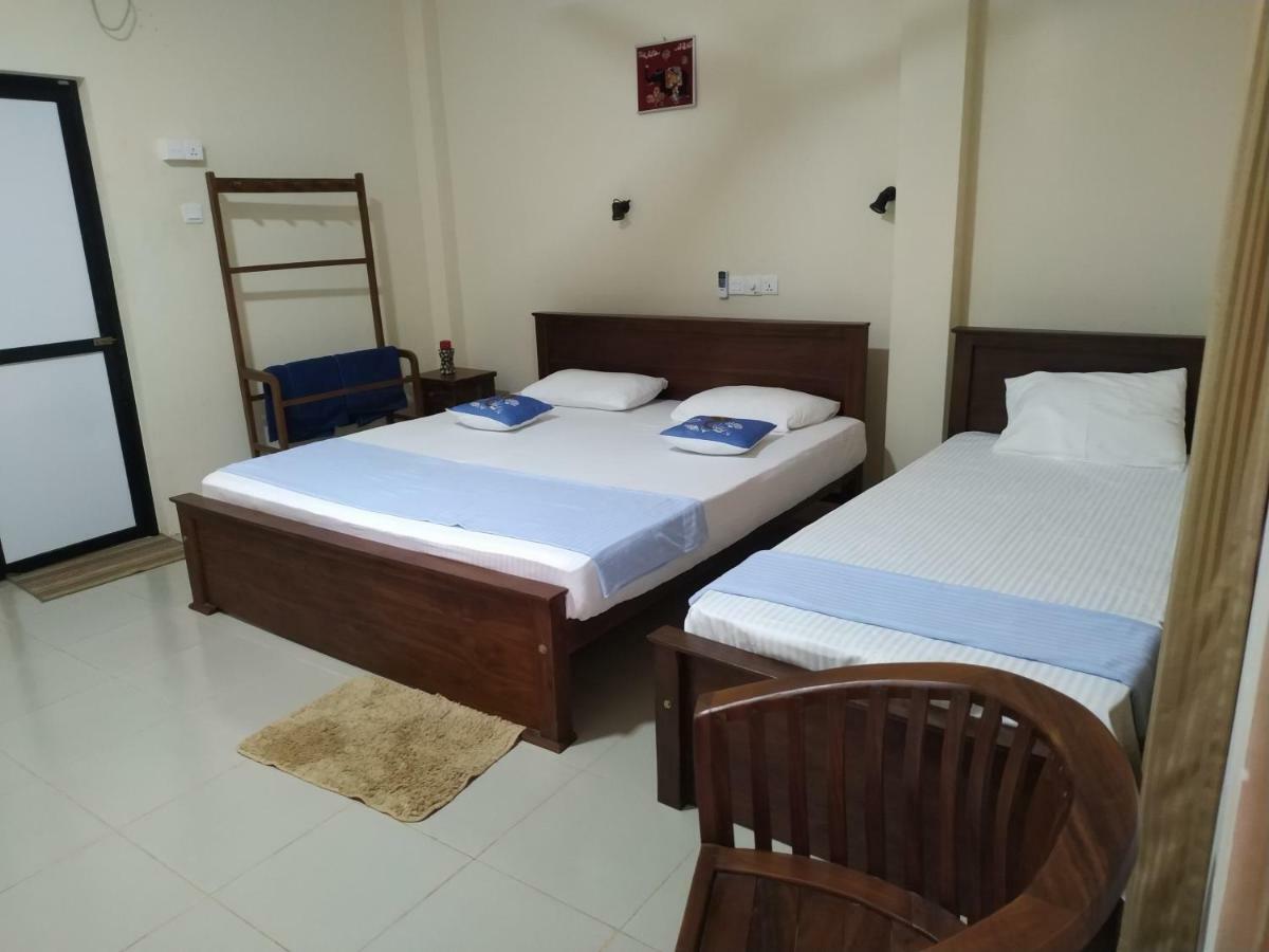 Under Water Safaris And Resort Uppuveli Ngoại thất bức ảnh